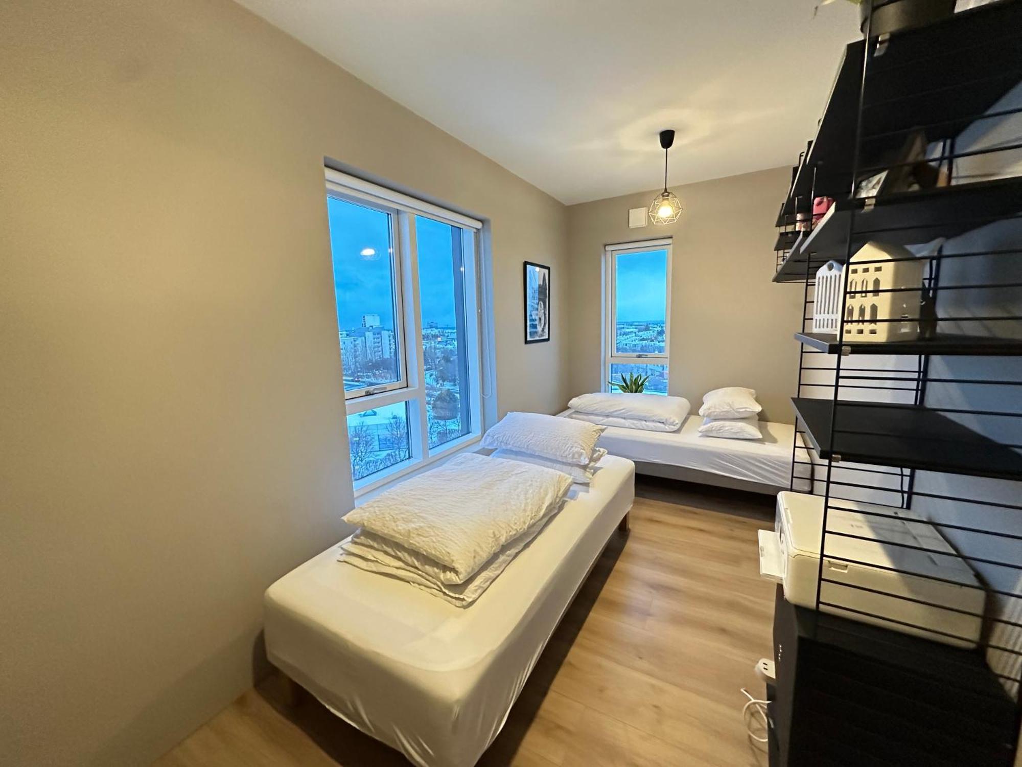 Efstaleiti 21 Apartment *
